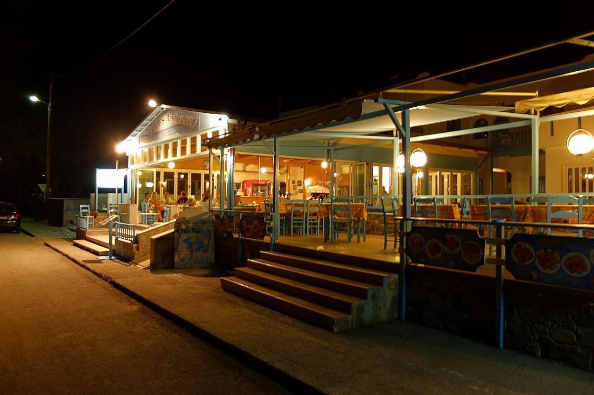Socrates Apartmens & Restaurant ميلاتوس المظهر الخارجي الصورة