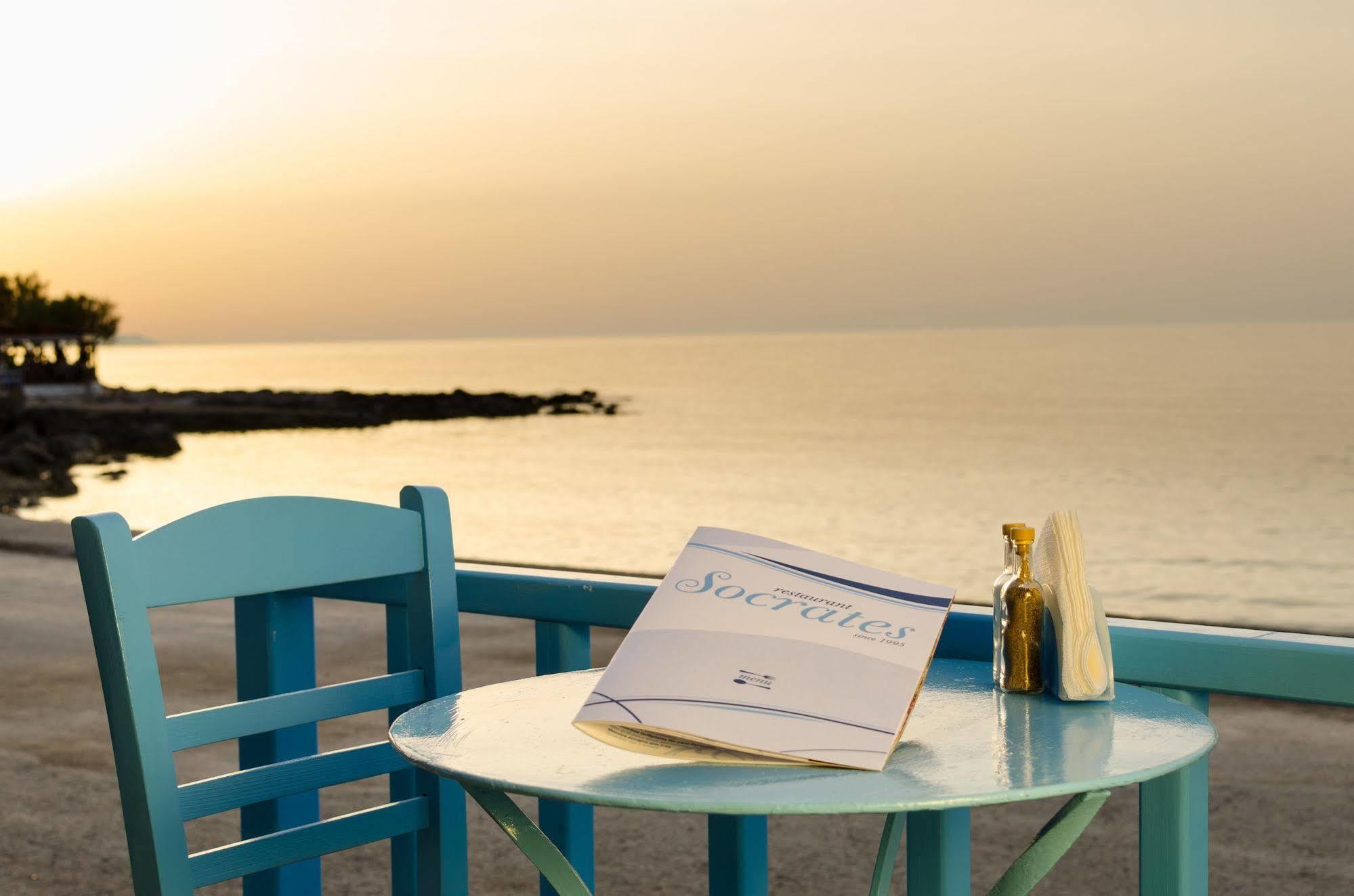 Socrates Apartmens & Restaurant ميلاتوس المظهر الخارجي الصورة