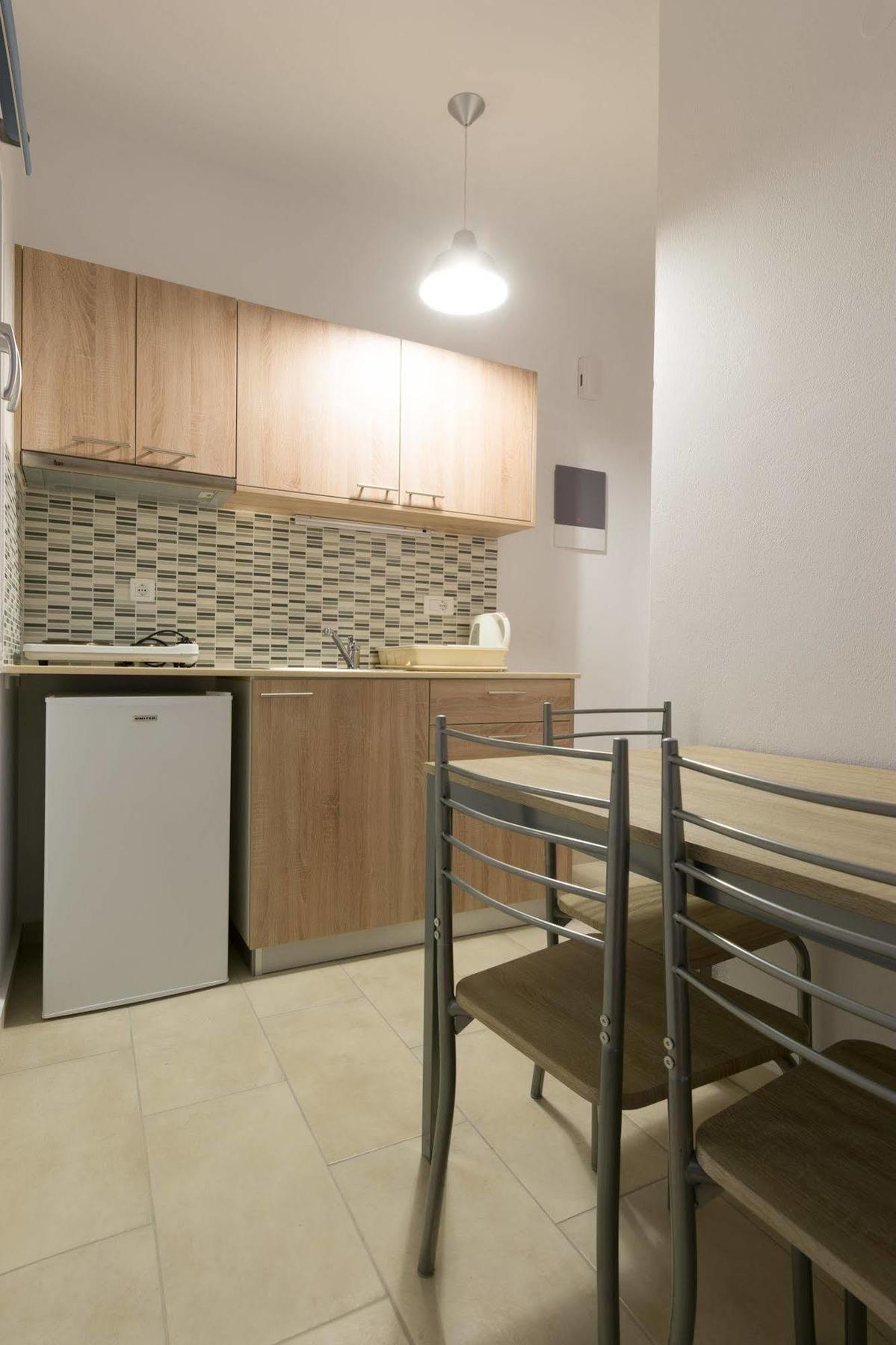 Socrates Apartmens & Restaurant ميلاتوس المظهر الخارجي الصورة