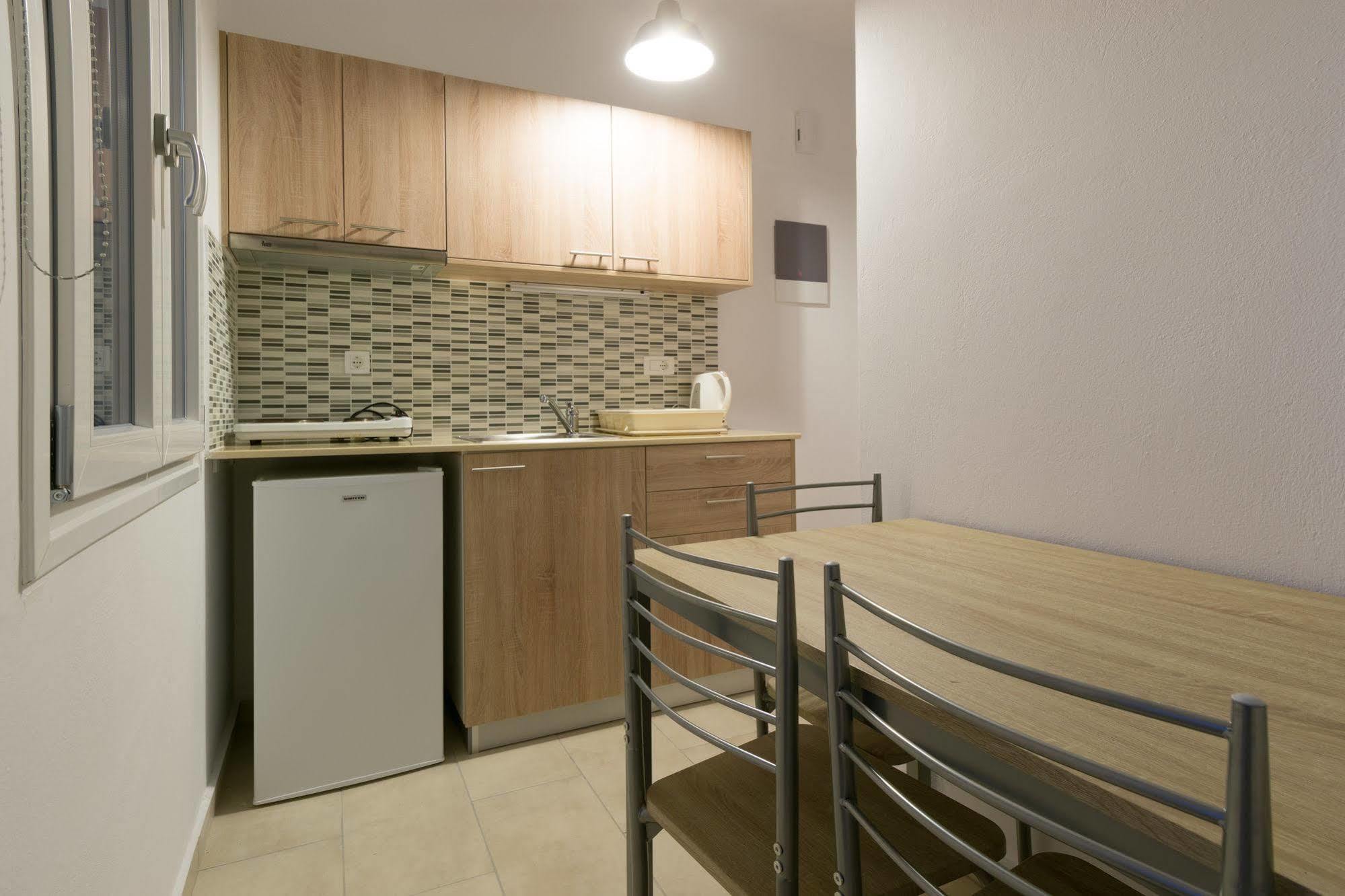 Socrates Apartmens & Restaurant ميلاتوس المظهر الخارجي الصورة