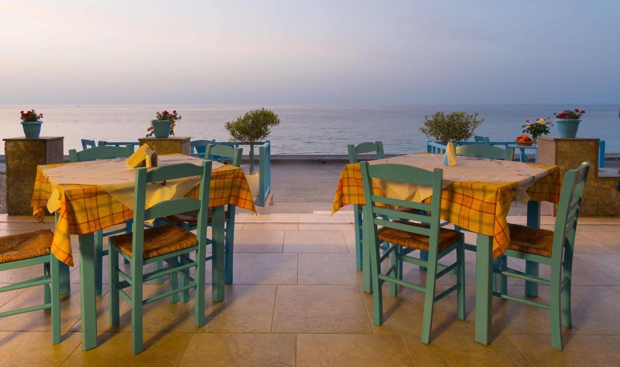 Socrates Apartmens & Restaurant ميلاتوس المظهر الخارجي الصورة